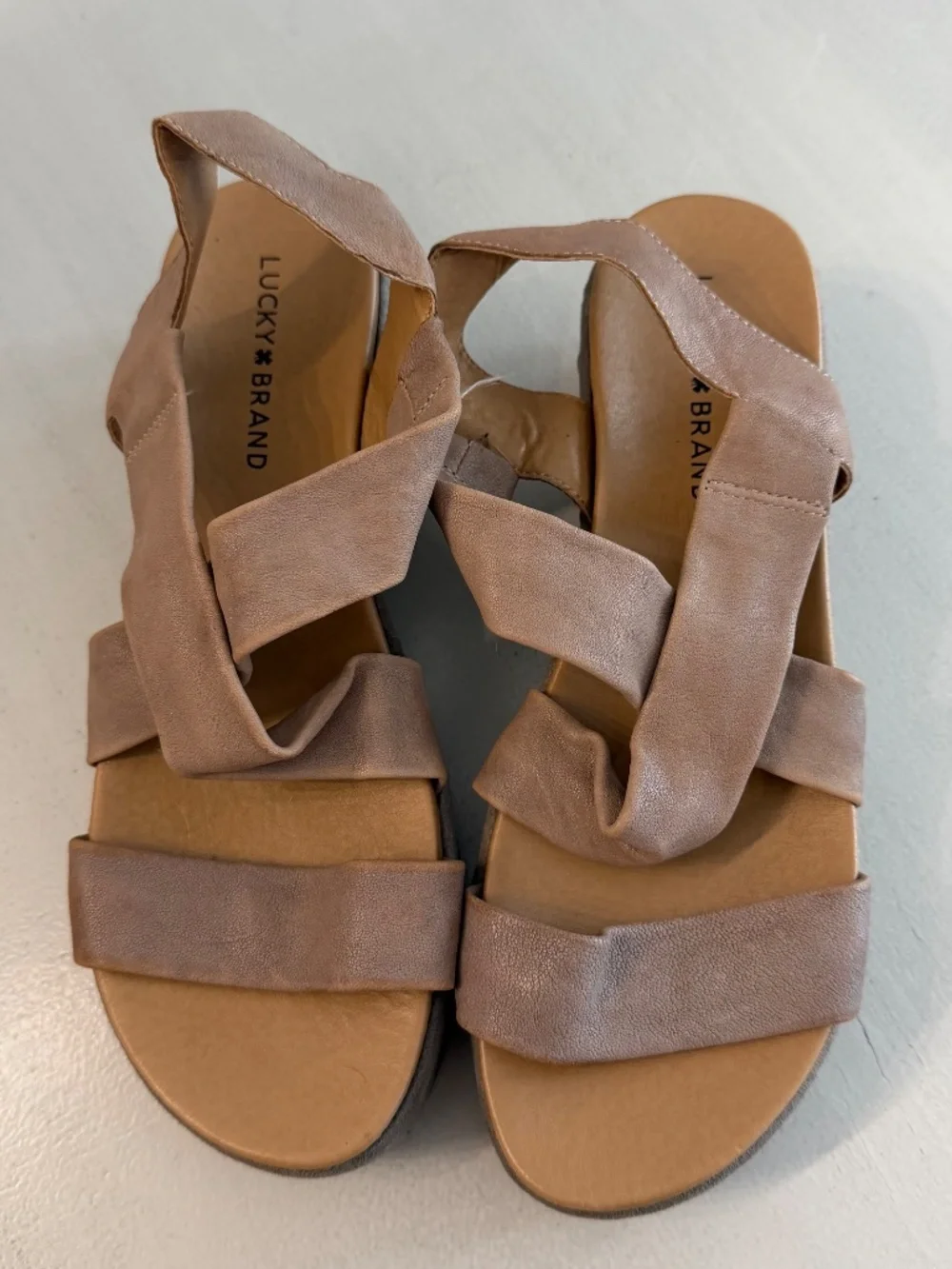 Lucky Brand Women's Taupe/Brown Faux Leather Strappy Slip-On Wedge Sandals GUC
